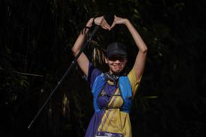 BIB: 
                            <button type="button" onclick="openModal(19235604)" class="btn btn-primary btn-sm float-right btn-popup" data-toggle="modal" data-target=".modal-high-quality">
                        <i class="fas fa-shopping-cart"></i> Add to Cart
                    </button>
                                            <button type="button" onclick="isThisMe(19235604, true)" class="btn btn-success btn-sm float-right btn-popup btn-isme hidden" data-toggle="tooltip" data-placement="bottom" title="นี่คือรูปของคุณใช่ไหม คลิกที่นี่เพื่อเอาเข้าอัลบั้ม">
                        <i class="fas fa-plus"></i> Add to album
                    </button>
                    <button type="button" onclick="isThisMe(19235604, false)" class="btn btn-warning btn-sm float-right btn-popup btn-isnotme hidden">
                        <i class="fas fa-ban"></i> Remove from album
                    </button>